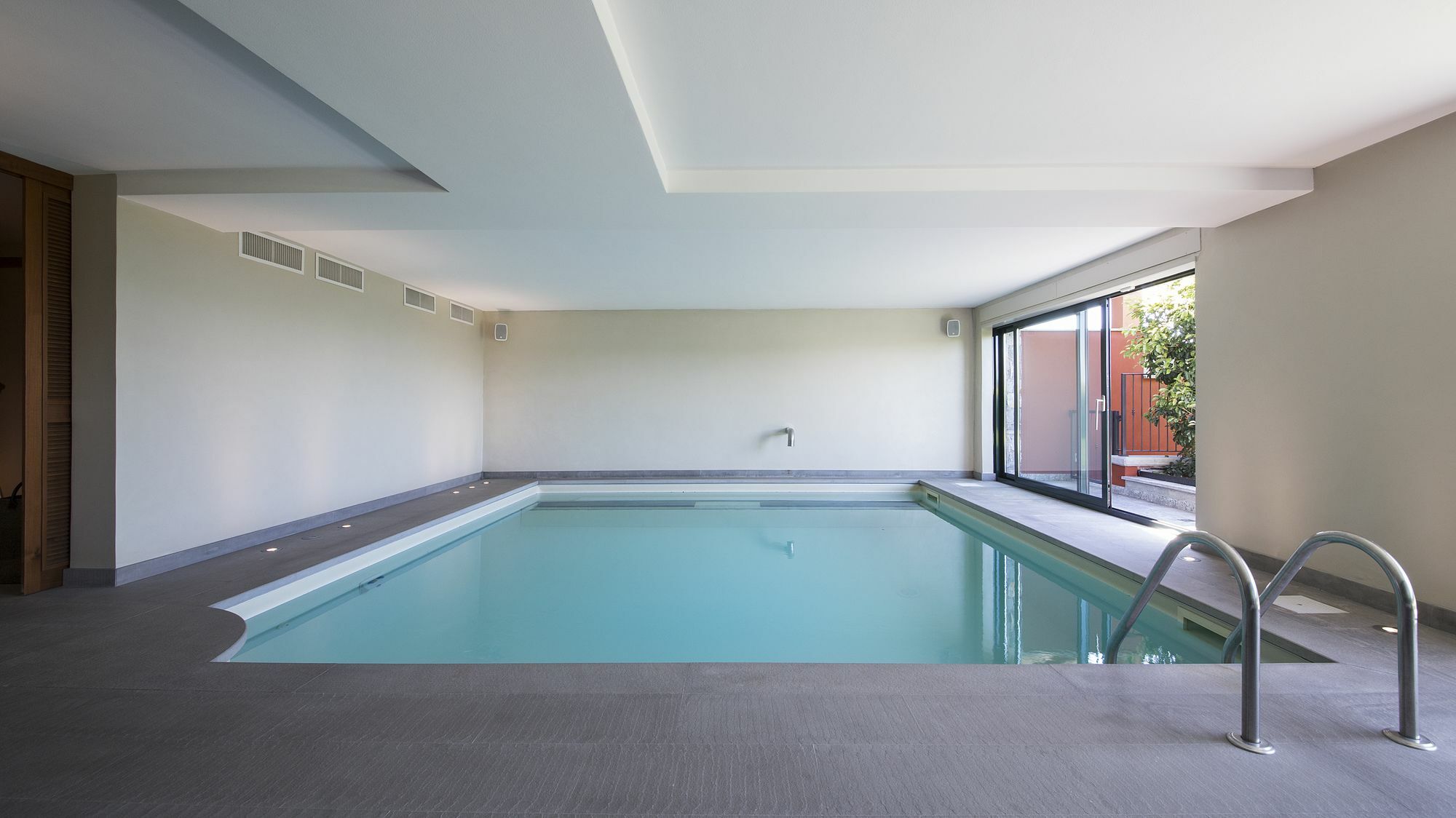 Suite & Pool-Como House-160 Mt-Private Indoor Swimming Pool, Heated All Year-Private Covered Parking-Private Garden And Terrace-Fully Equipped Kitchen Экстерьер фото