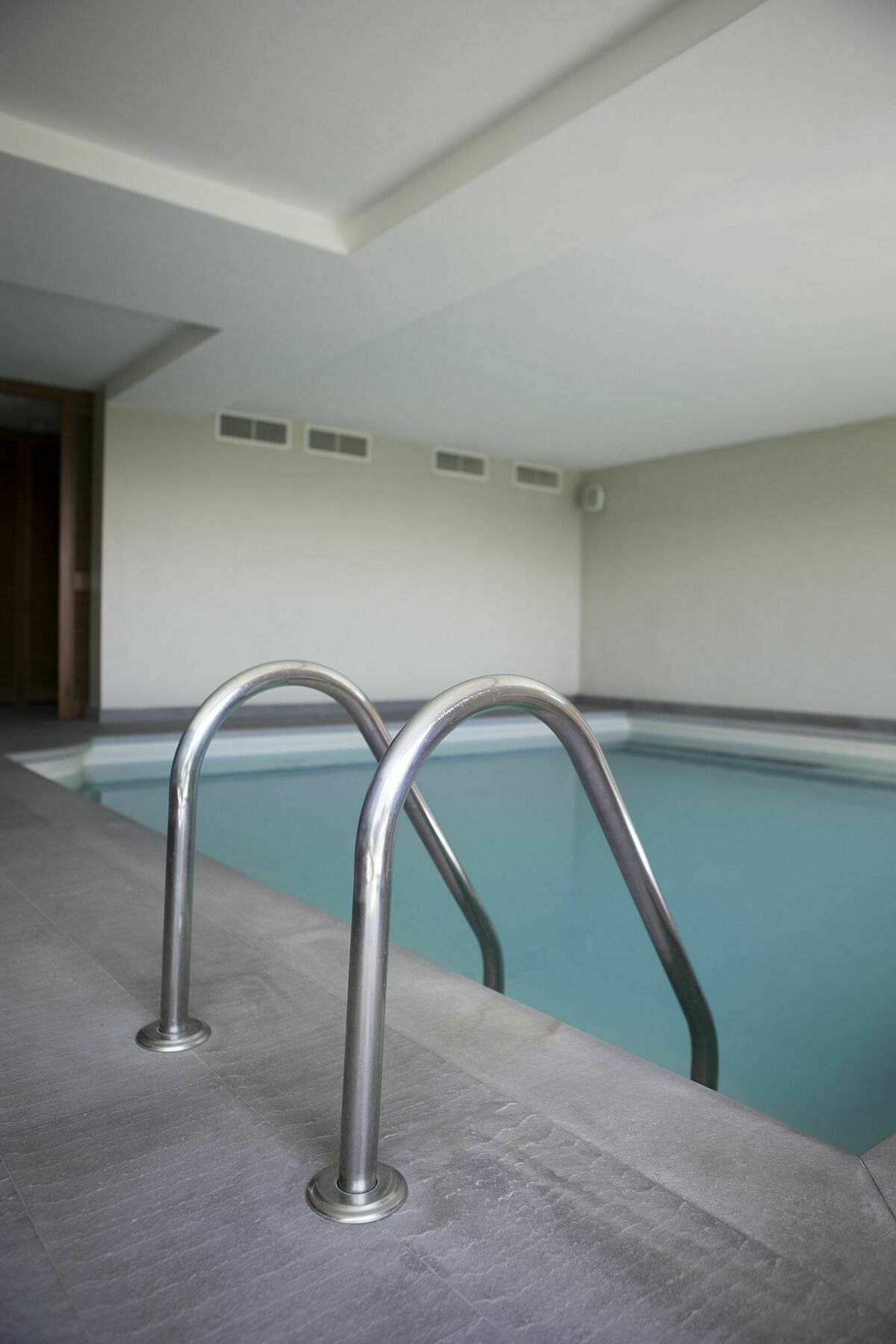 Suite & Pool-Como House-160 Mt-Private Indoor Swimming Pool, Heated All Year-Private Covered Parking-Private Garden And Terrace-Fully Equipped Kitchen Экстерьер фото